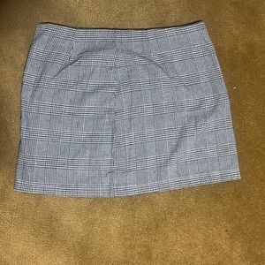 Plaid skirt, zipper on the side